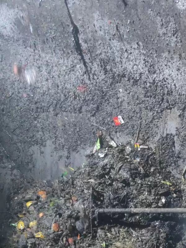 南部污水池清理